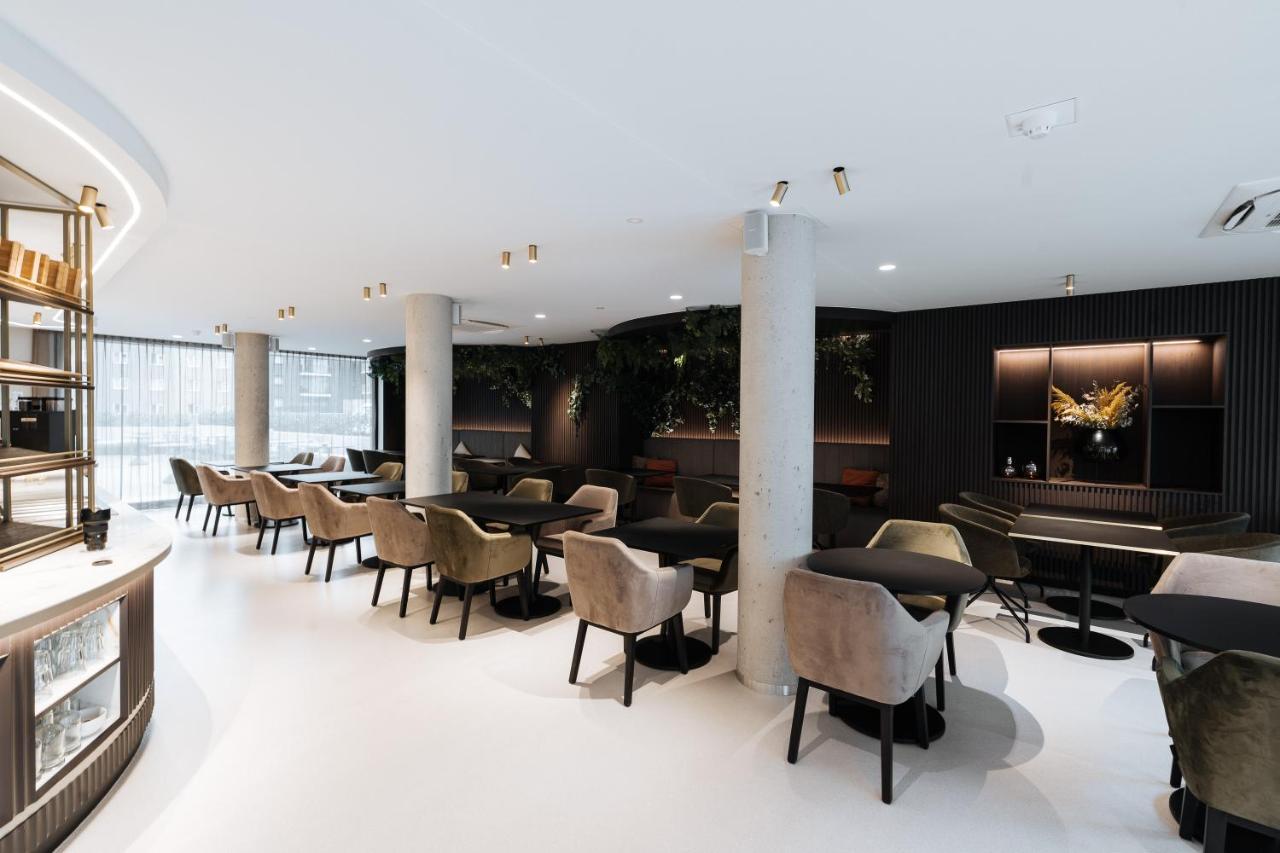 The Cornr Hotel Nieuwpoort Exterior photo